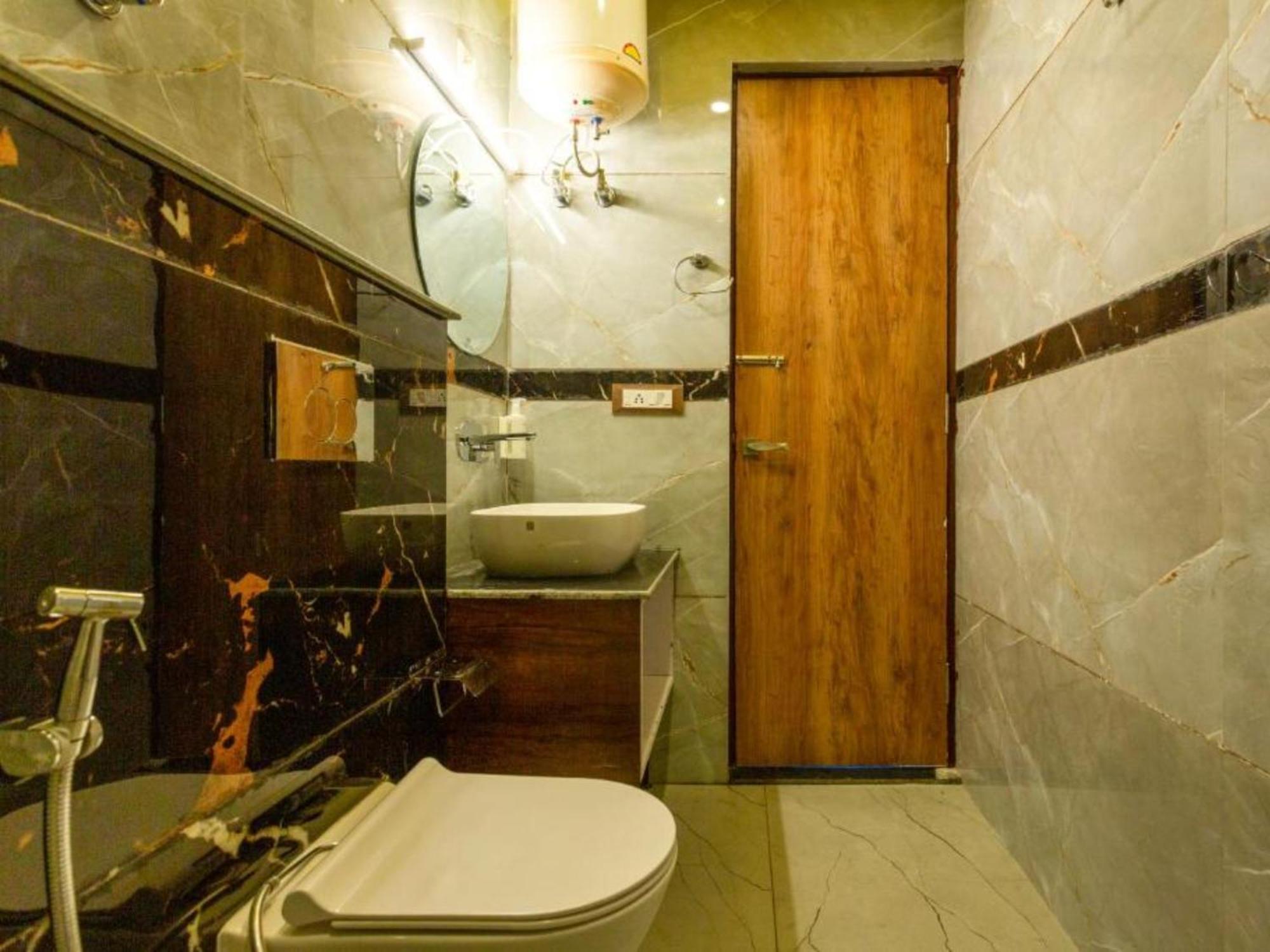 The Hosteller Khajjiar Quarto foto